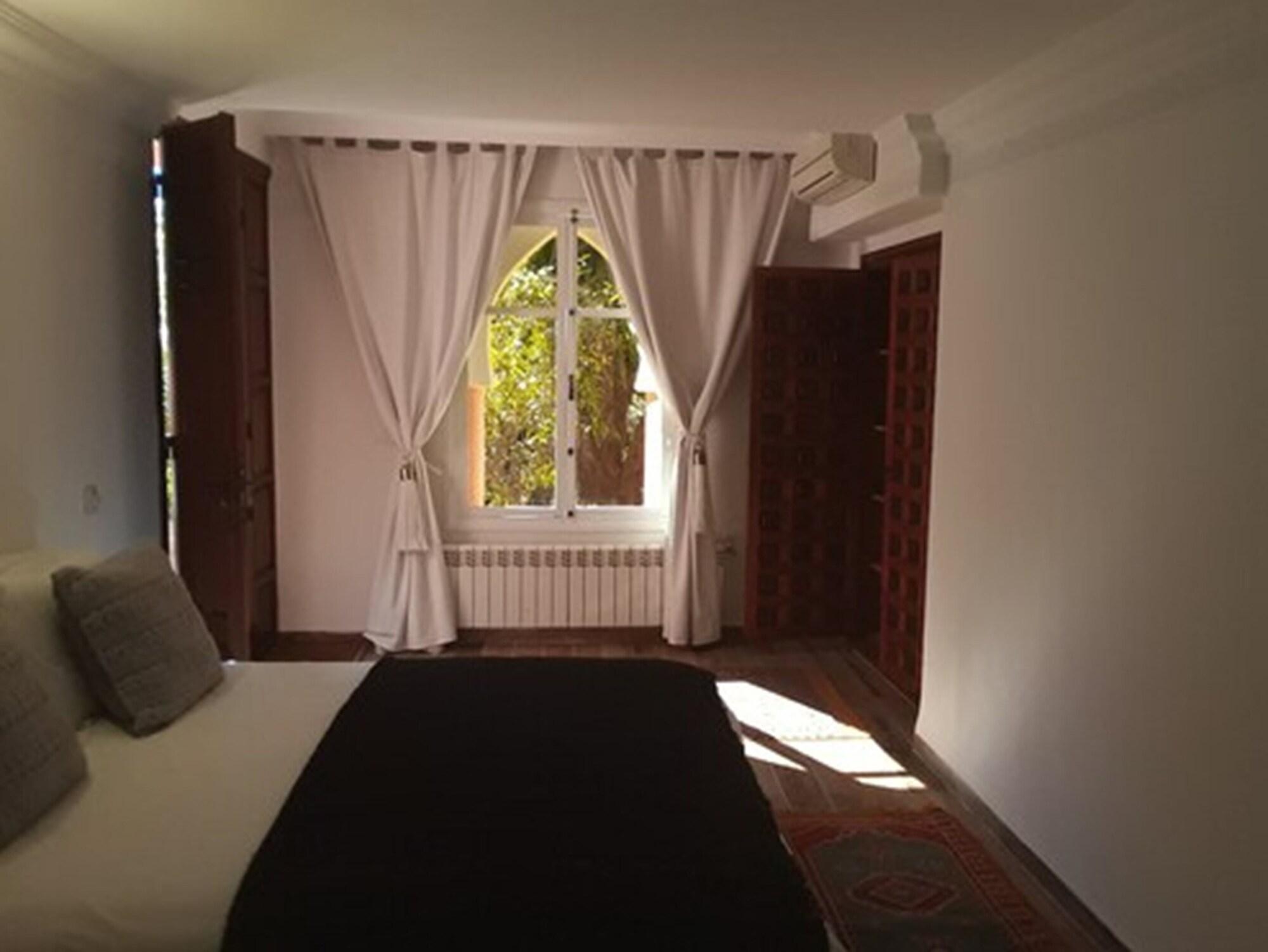 Domaine De La Roseraie Resort 奥伊俄贞 外观 照片