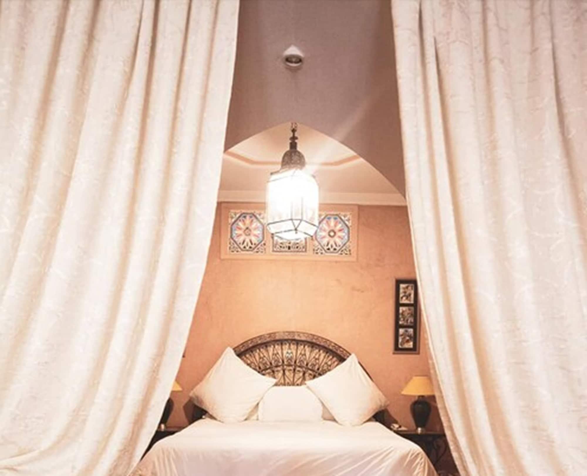 Domaine De La Roseraie Resort 奥伊俄贞 外观 照片