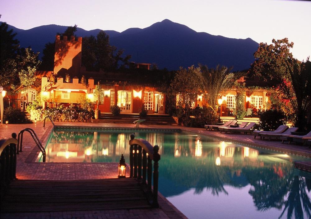 Domaine De La Roseraie Resort 奥伊俄贞 外观 照片