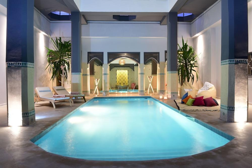 Domaine De La Roseraie Resort 奥伊俄贞 外观 照片